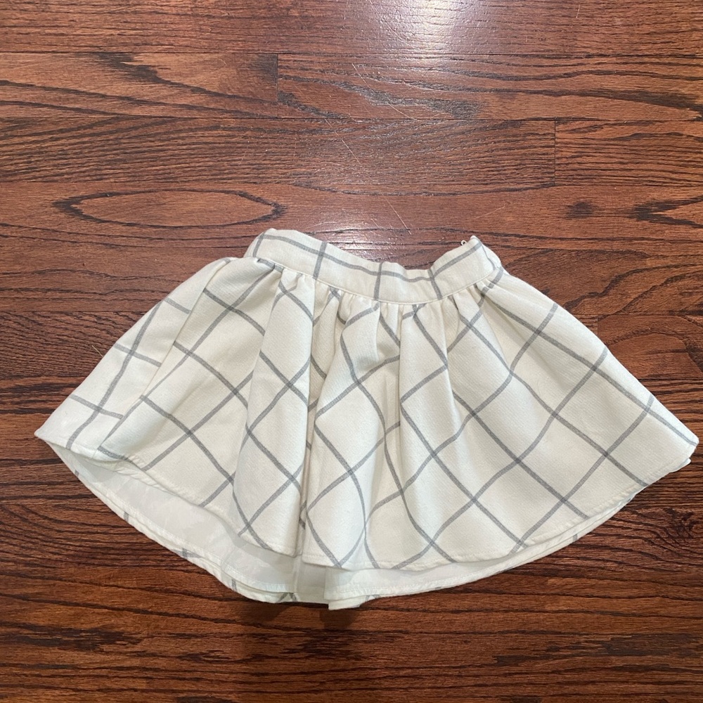 Beautiful Janie & Jack White/Gray Toddler Girl Plaid Skirt - Size 2t